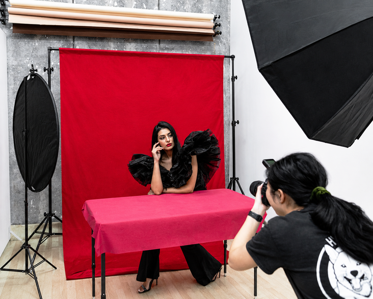 Backdrop Stand (2.0M x 2.0M) 3kg Load 4 Segment Crossbar - For Muslin & Half Paper Backdrops
