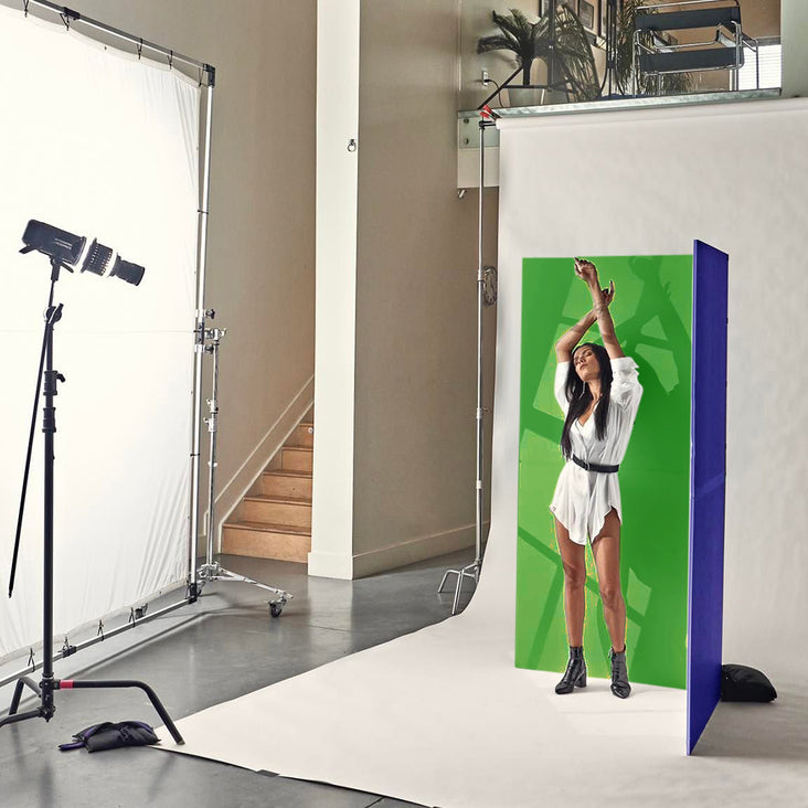 Vflat Backdrops Spectrum V-Flat Master Foldable Rigid Backdrop (Chroma Key Green & Blu ...