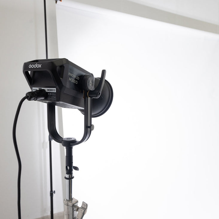 Godox KNOWLED M200D Pro Continuous 'Commercial Key Light' Video Kit - Bundle