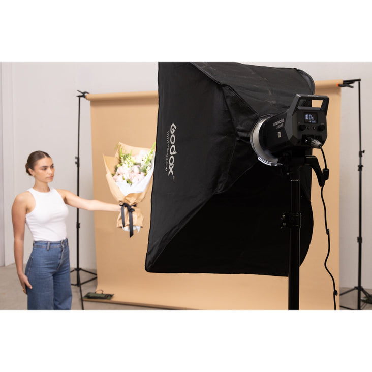 Godox MS200-V 200W Flash Strobe with 60x90cm Softbox, 280cm Light Stand and X2T-F Trigger for Fujifilm - Bundle