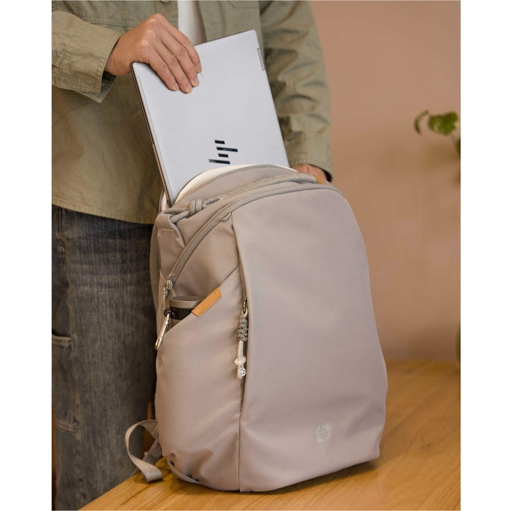 Leofoto Daily Lite 23L Camera Backpack