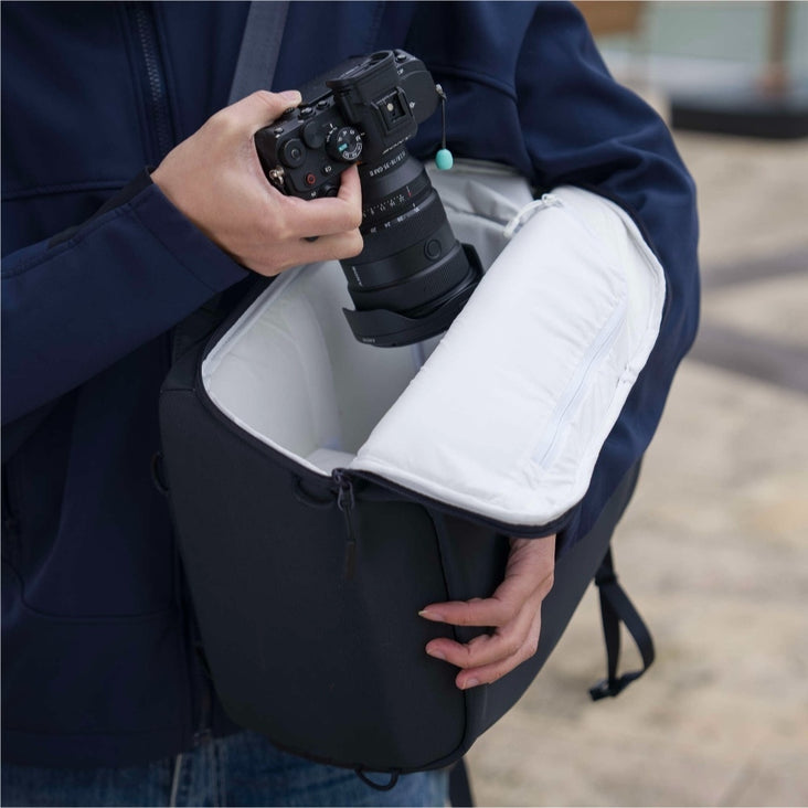Leofoto Daily Lite 23L Camera Backpack