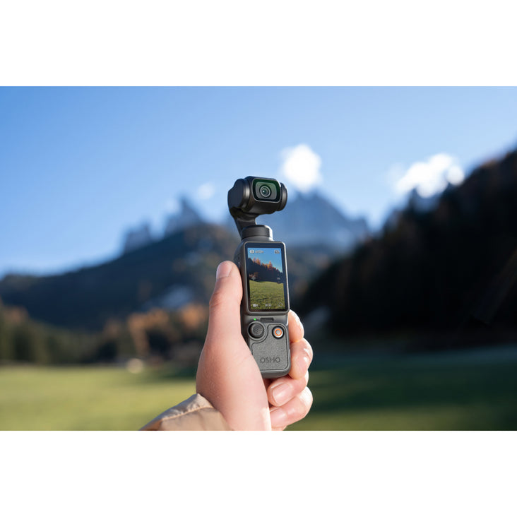 DJI Osmo Pocket 4 Creator Combo
