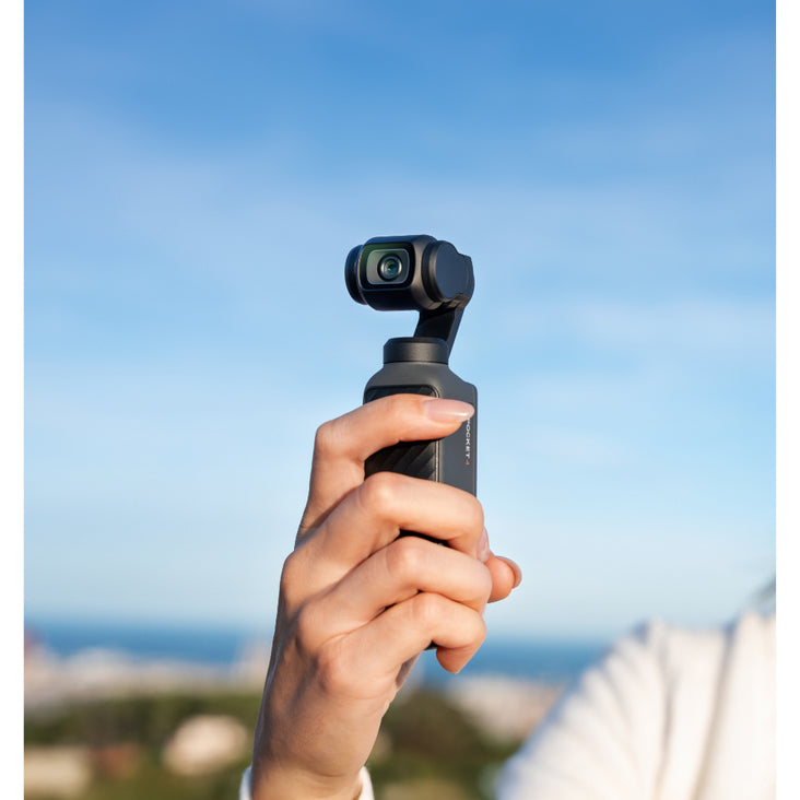 DJI Osmo Pocket 4 Creator Combo