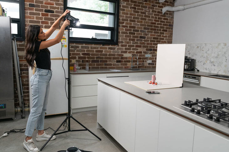 2-Pack Spectrum 280cm Heavy Duty Air Cushioned Light Stands for Flashes and LEDs - Bundle