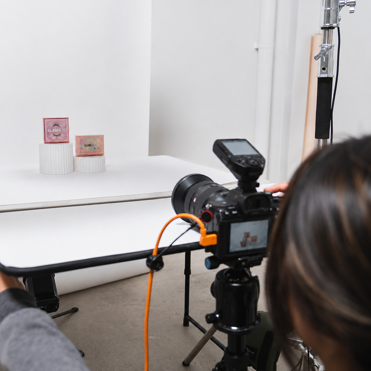 Spectrum White PRO.PROPS Styling Photography Prop - Ribbed Pillar Bundle (DEMO)