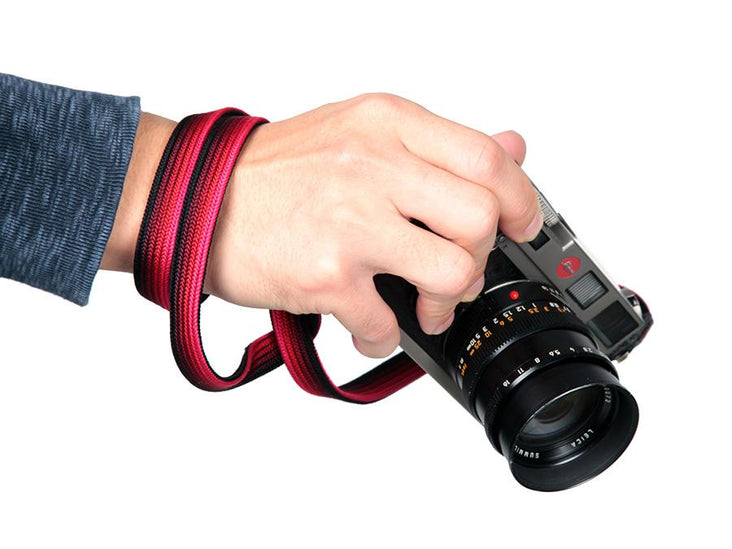 Artisan & Artist ACAM-312N Woven Silk Camera Strap (BLACK/RED)