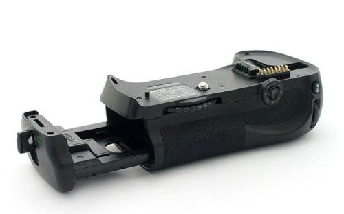 MeiKe MK-D300 Battery Grip for Nikon D700 D300 D300S