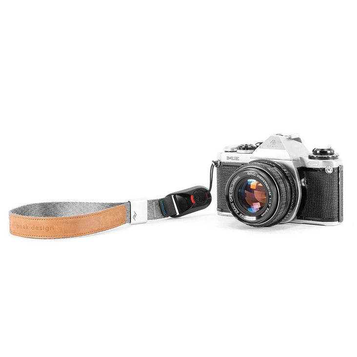 Peak Design Cuff - Ash: Quick-connecting camera wrist strap