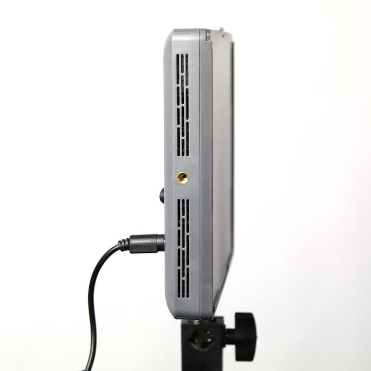 Aputure HR672 CRI 95+ Portable LED Video Light with Remote Control (DEMO STOCK)