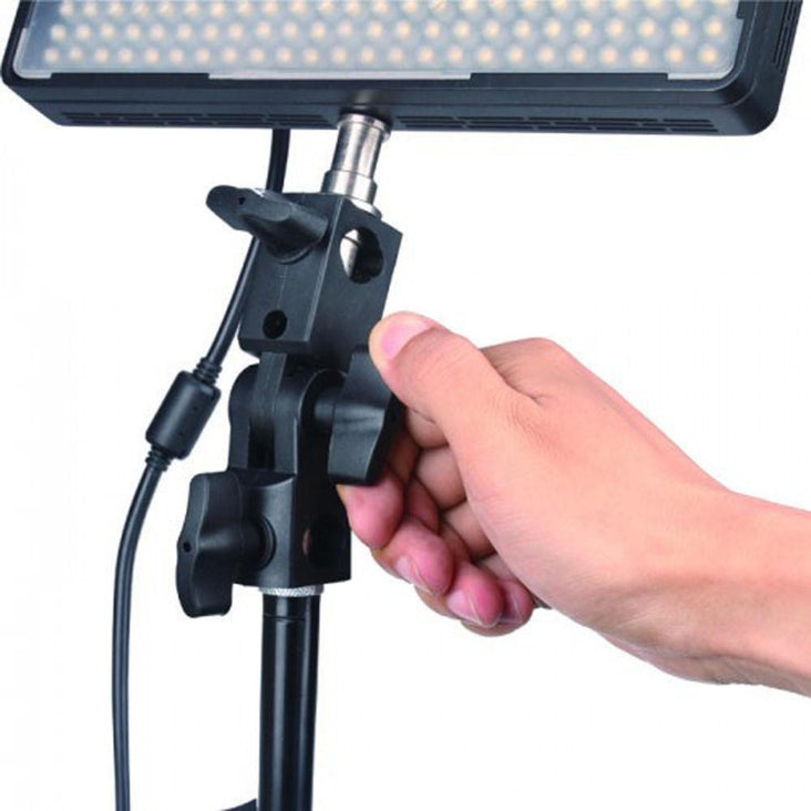 WI: 1x Light Stand Adapter