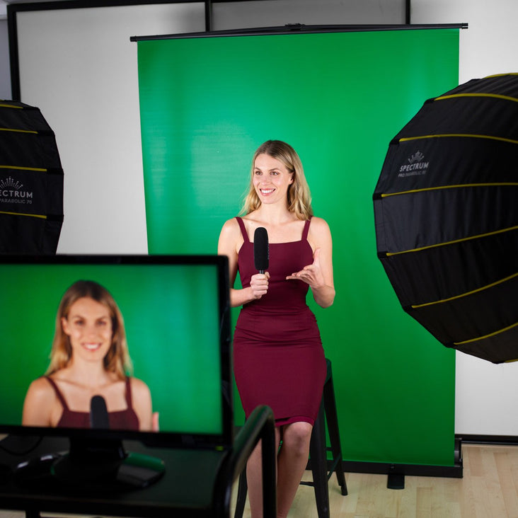 Spectrum 'LiveStream Master' Pull Up Chroma Key Green Screen Backdrop for Video (148cm x 190cm)