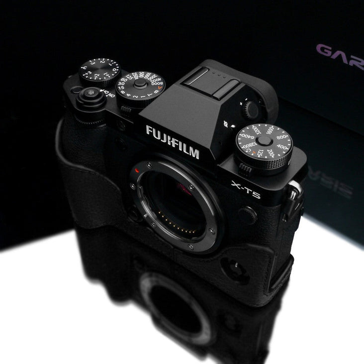 Gariz XS-CHXT5BK Half Leather Case for Fujifilm X-T5 / XT5 (Black)