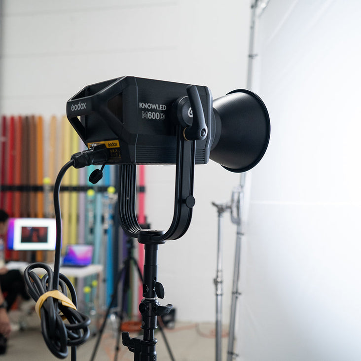 Godox KNOWLED M600D 600W COB 5600K LED Light (Bowens) | Hypop