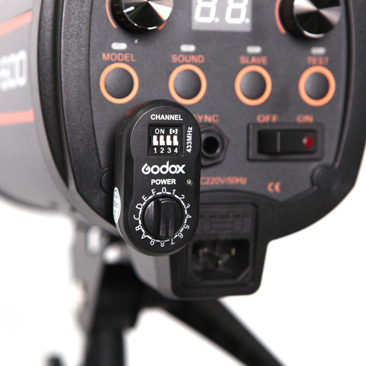 Godox QT-600 600W Professional Studio Flash Strobe Head with Stand