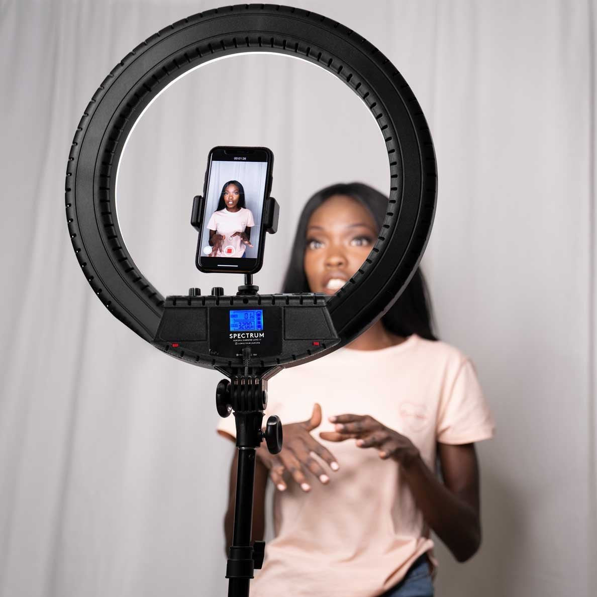 LuMee Studio Ring Light - LED Clip-on Ring Light for Phones, Laptops,  Monitors, Tablets - Portable and Rechargeable - Gold - Walmart.com